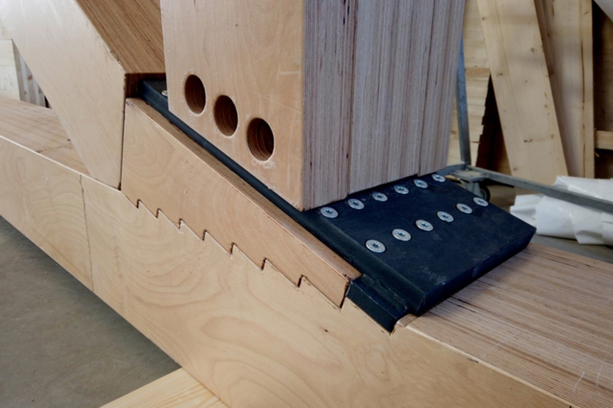 Together with you, we develop efficient solutions for modern wood construction.